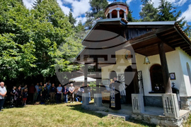 Село Славейно - Параклис „Света Неделя" - литургия - празник