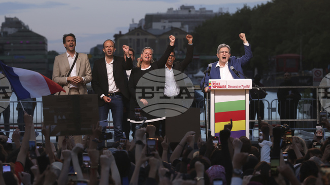 Макрон осъди "антисемитските изказвания" на крайната левица