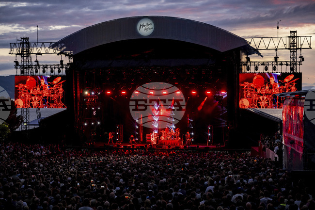 Славата намалява продължителността на живота на музикантите според ново проучване