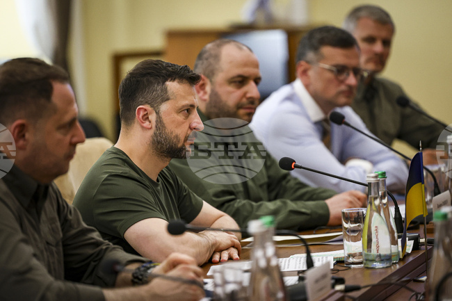 Преговорите с Русия се нуждаят от повече динамика, заяви Зеленски