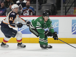 Stars Avalanche Hockey