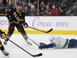 Canucks Golden Knights Hockey