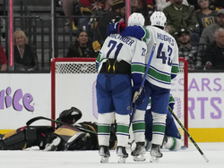 Canucks Golden Knights Hockey