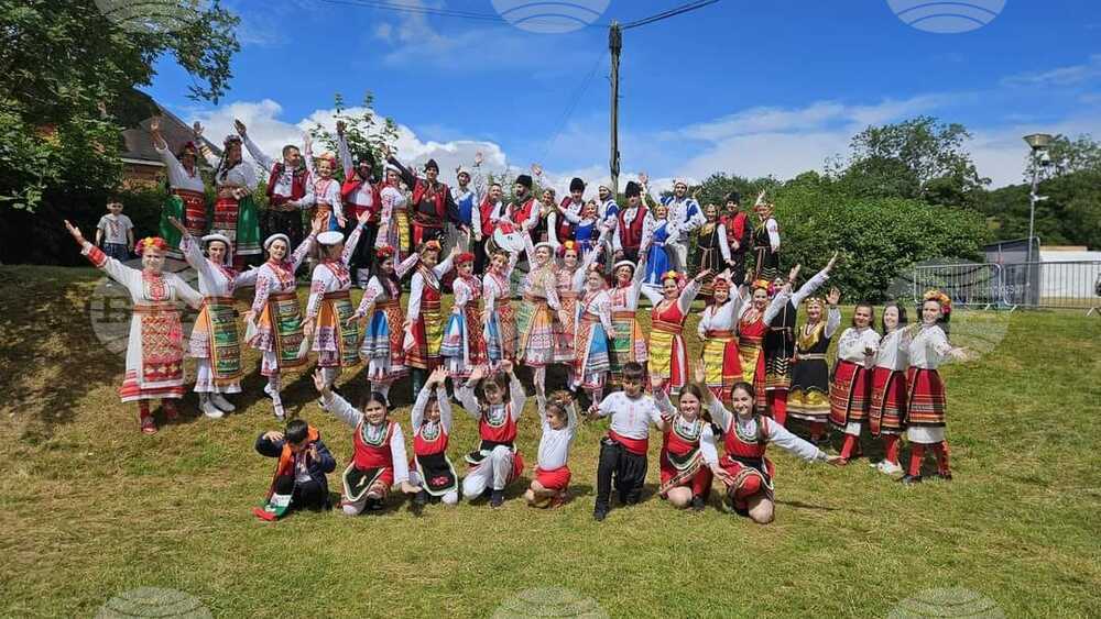 Самодейци от няколко английски града представиха България на международен фестивал в Северен Уелс