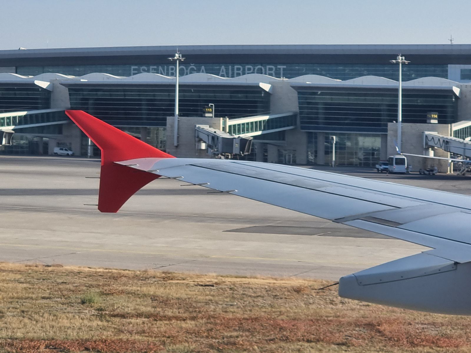  "Търкиш еърлайнс" отмени снощи полети до няколко дестинации в Персийския залив