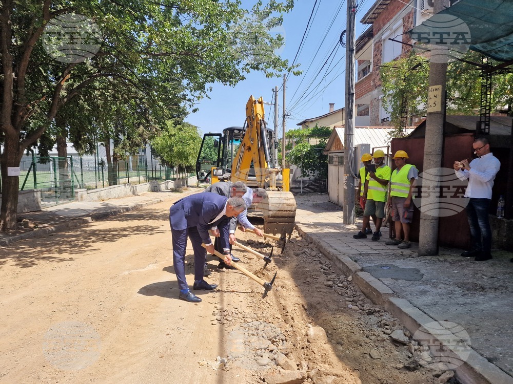 Започна реконструкцията на водопроводна мрежа в петричкия квартал „Дълбошница“