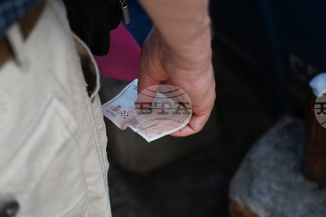 Пенсионните фондове не са “форма на пирамида”, посочват от асоциация относно изказване на председателя на "Възраждане"