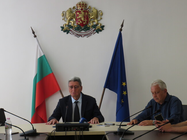 Областна администрация Шумен: Новият областен управител на област Шумен Бейнур Ахмед встъпи в длъжност 