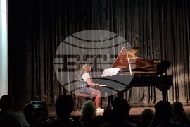 Самоков - школа по пиано - годишна продукция