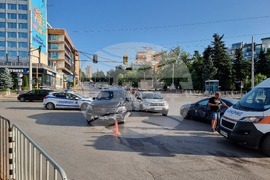 Катастрофа - бул. "Черни връх" с бул. "Св. Наум"