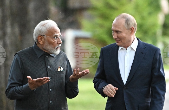 Владимир Путин поздрави в телефонен разговор Нарендра Моди по повод 75-ия му рожден ден 