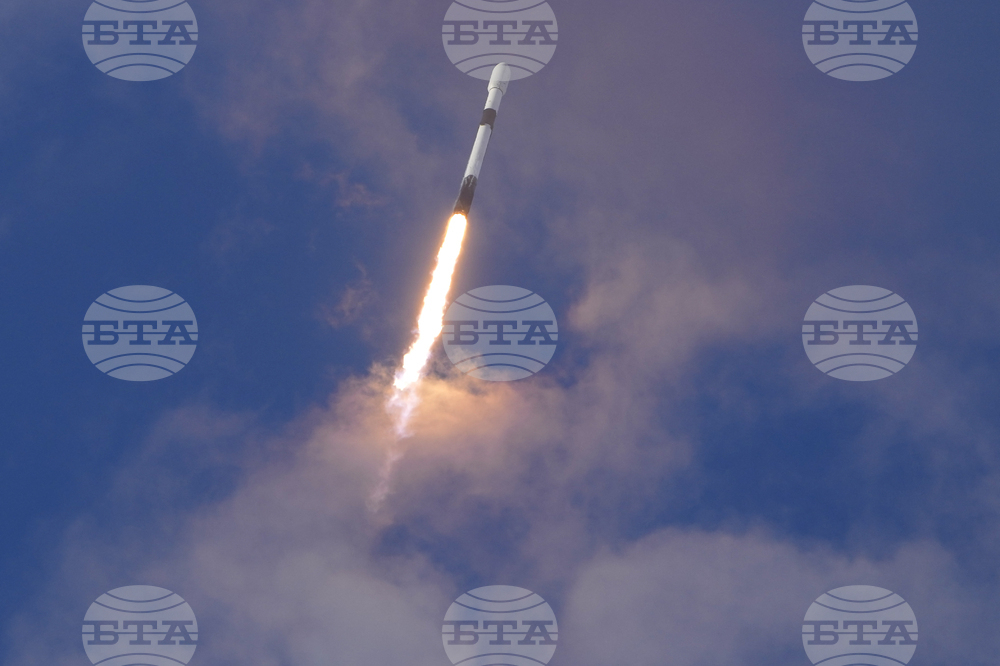 Турският комуникационен сателит „Тюрксат 6А“ достига определената си орбита