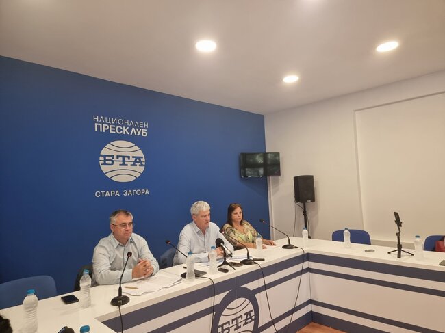 Пресконференция на президента на КНСБ Пламен Димитров