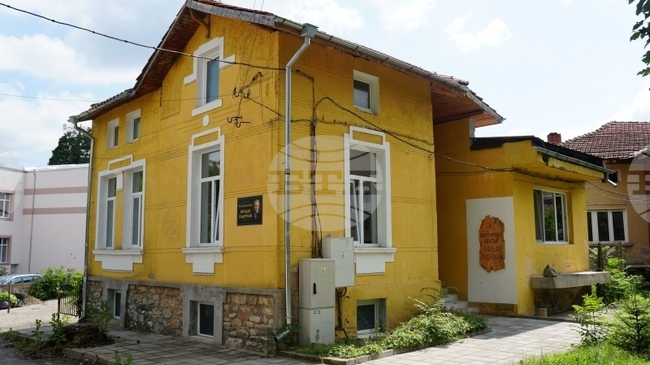 Книгата „Индианеца, който ми изпи динята“ на Петър Марчев ще бъде представена на 18 ноември в Берковица 