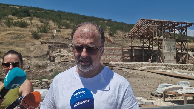 Това, което се вижда тук, е изключително и показва на какво сме наследници, каза служебният министър на културата в Хераклея Синтика