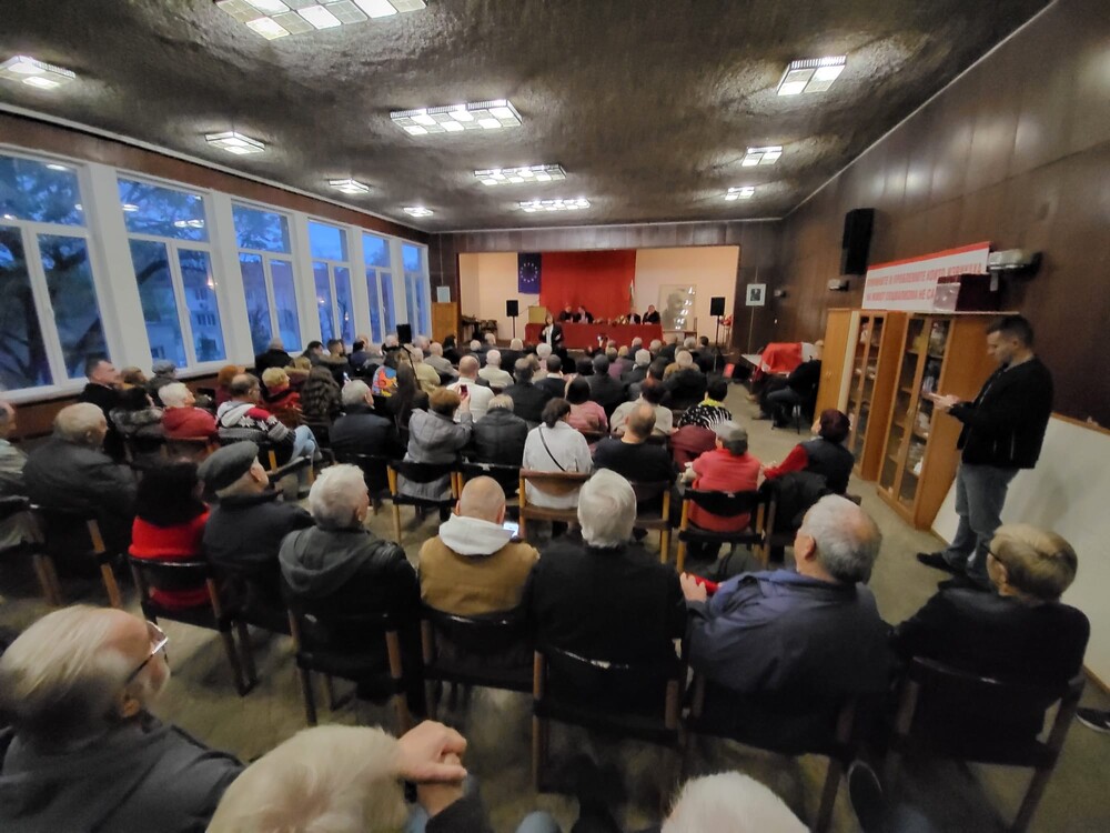 Нинова представи социалните мерки на БСП пред социалистите в Пловдив