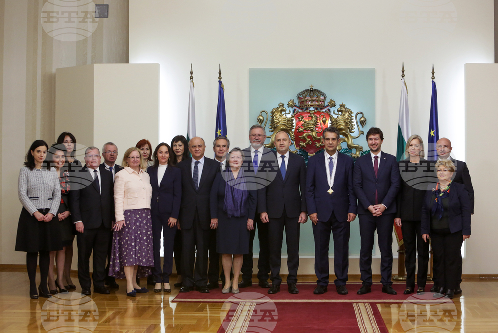 Румен Радев - Мариос Кундуридис - орден