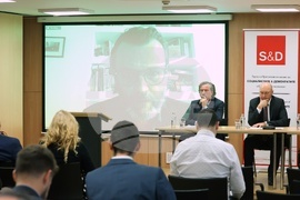 Дом на Европа - форум - Йерун Ленарс