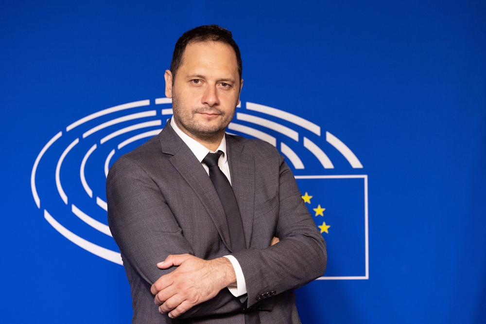 Петър Витанов: Ако някой в БСП мисли да прави замаскирана коалиция с ГЕРБ, „Позитано“ ще му се стори тесен