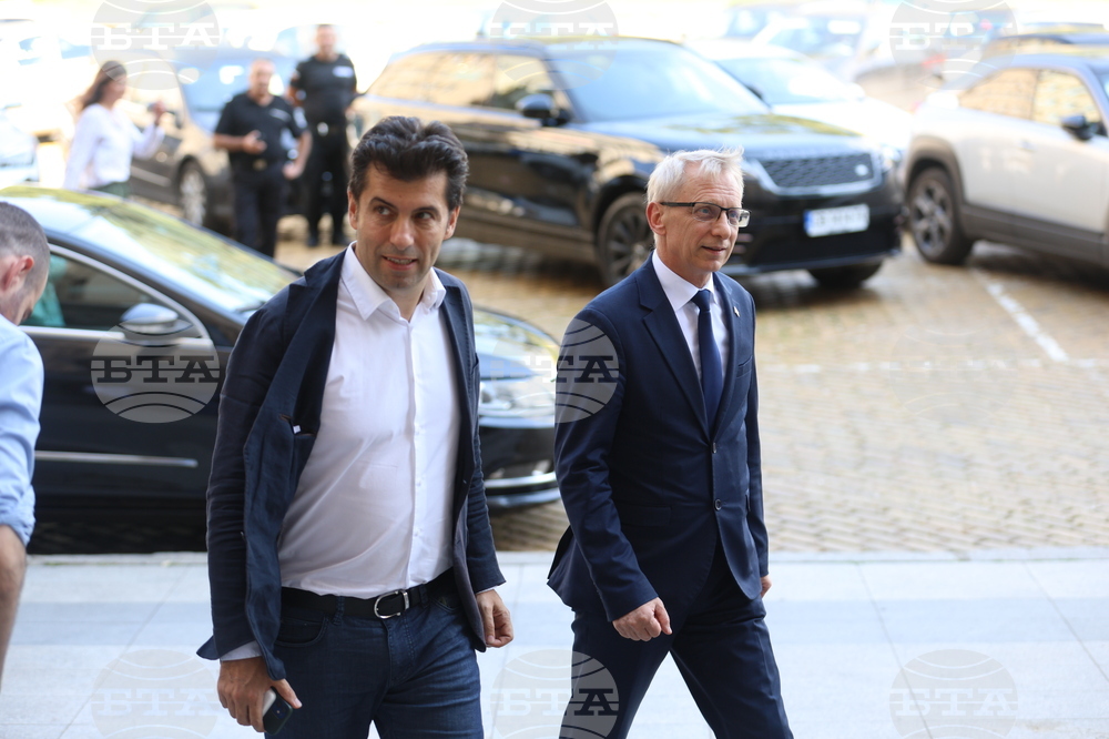 Кирил Петков - Николай Денков - брифинг