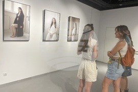 Дипломанти от Националната художествена академия - изложба