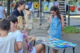 Бургас - Лятна академия за деца и ученици към НХА - благотворителен базар