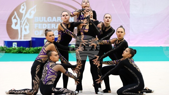 Академик TNT спечели титлата при жените на Държавното първенство по естетическа групова гимнастика в Сандански