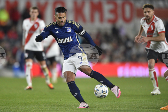 Колумбийският нападател Радамел Фалкао подписа последния си договор с Милионариос