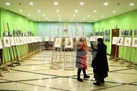 Сатиричен театър - шарж - изложба