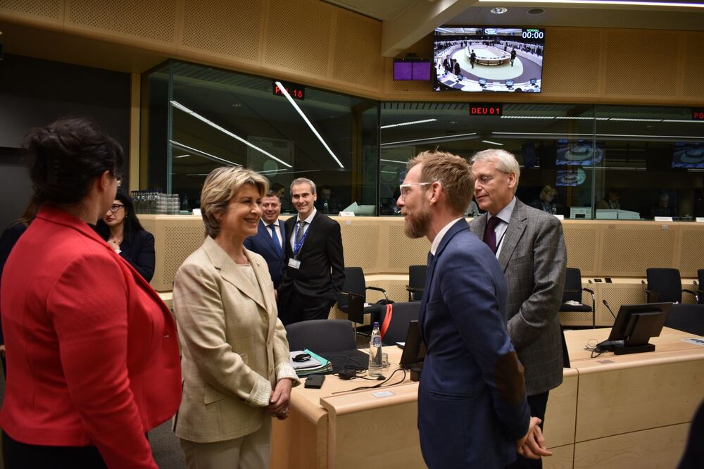 Министерство на младежта и спорта: Весела Лечева дебатира в Брюксел за ролята на младите хора в изграждането на мирно и солидарно общество