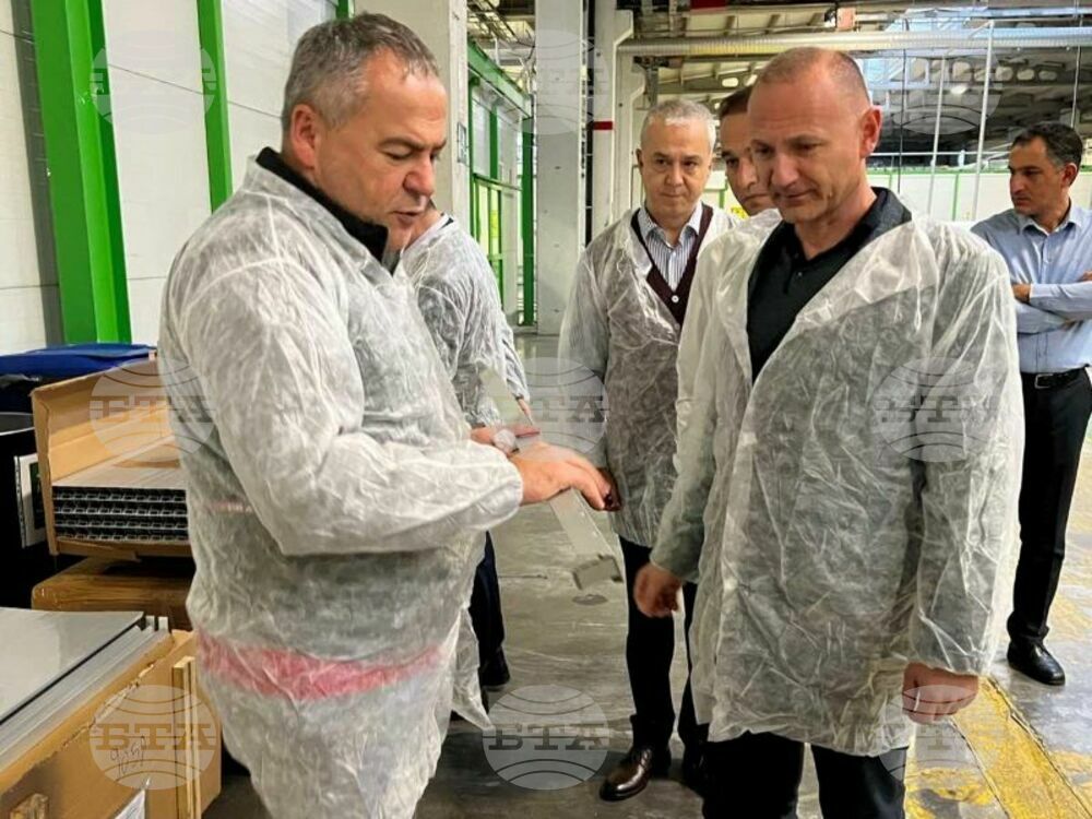Служебният министър на енергетиката представи в Турция предимствата на България за инвестиции в производството на зелена енергия
