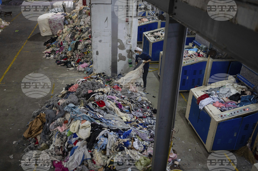 ЕС ще въведе нови правила за намаляване на хранителните и текстилните отпадъци