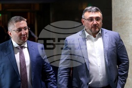 Парламент - заседание