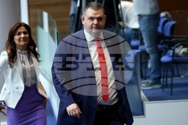 Парламент - заседание