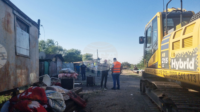 Стара Загора - незаконни постройки - събаряне