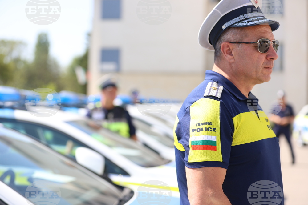 Предвижда се обществена поръчка за 15 200 "боди камери" и видеорегистратори, посочва министър Даниел Митов