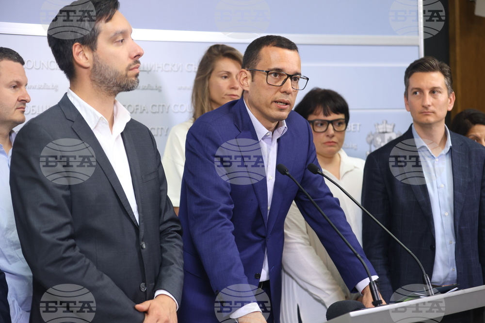 Васил Терзиев - общински съветници - брифинг