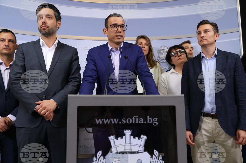 Васил Терзиев - общински съветници - брифинг