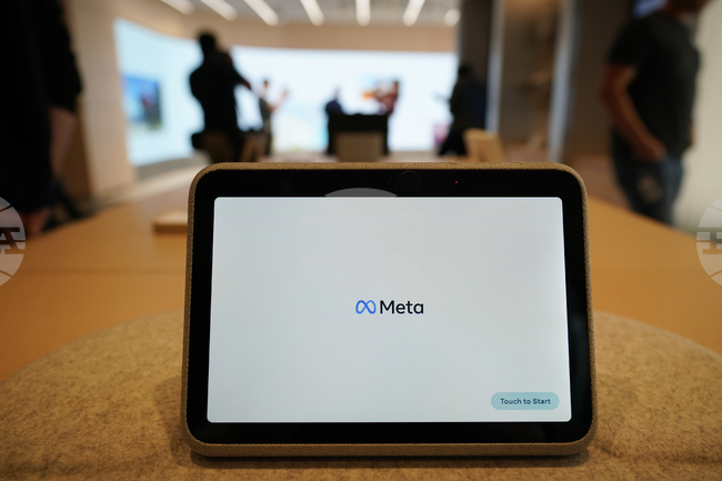 „Мета“ ще предлага избор за персонализирани реклами във „Фейсбук“ и „Инстаграм“, съобщи ЕК