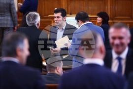 Парламент - извънредно заседание