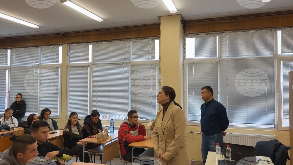 Асоциация на прокурорите в България: Прокурори от Кюстендил разговаряха с ученици от Професионалната гимназия по икономика и мениджмънт „Йордан Захариев“ как правата им могат да бъдат защитени