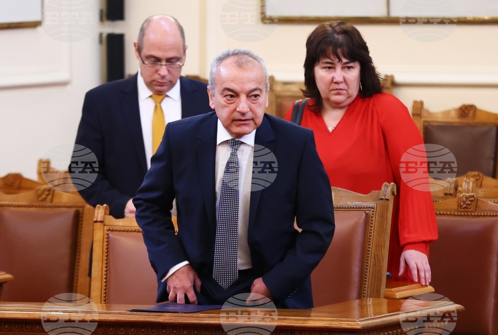 Парламент - извънредно заседание