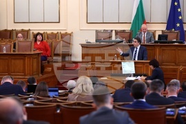 Парламент - извънредно заседание