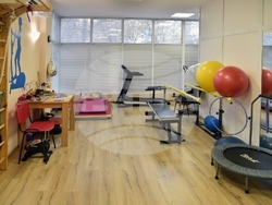 По повод 30 години от създаването на Център за социална рехабилитация и интеграция на хора със сензорни и физически увреждания в Сливен, днес там бе иницииран ден на отворените врати. Сред посетителите бе и кметът Стефан Радев