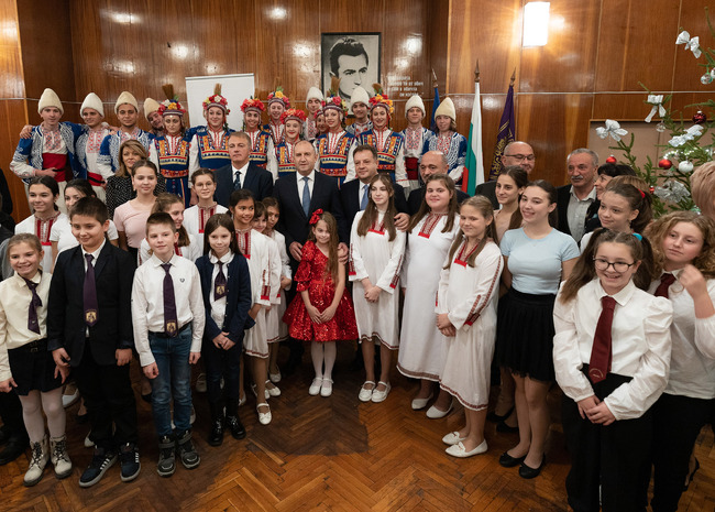 Президентът Румен Радев: „Българската Коледа“ ни дава вяра, че сме цивилизовано общество, което се крепи на хуманни ценности