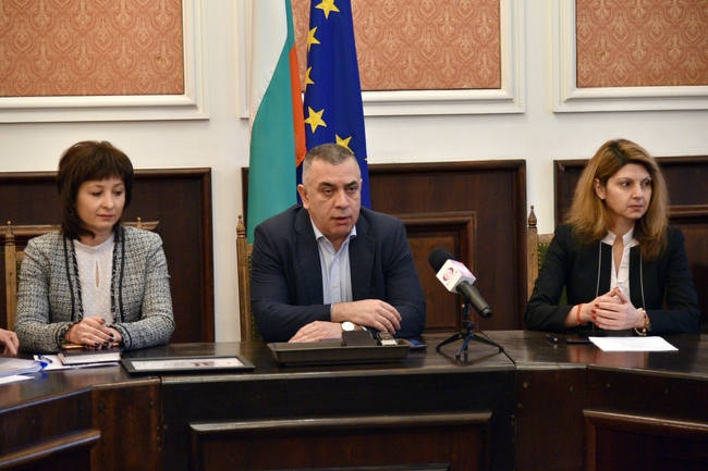 Община Сливен: Стефан Радев: Индустриалната зона на Сливен може да е първата , която да предлага терени с напълно готова инфраструктура