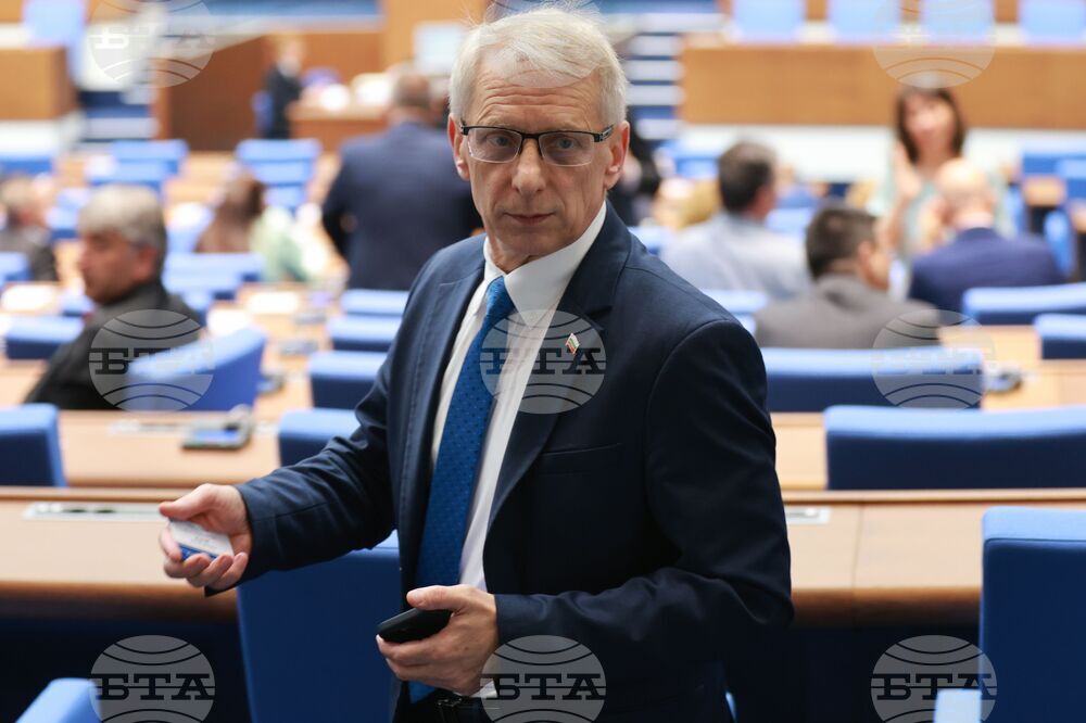 Парламент - заседание - Николай Денков