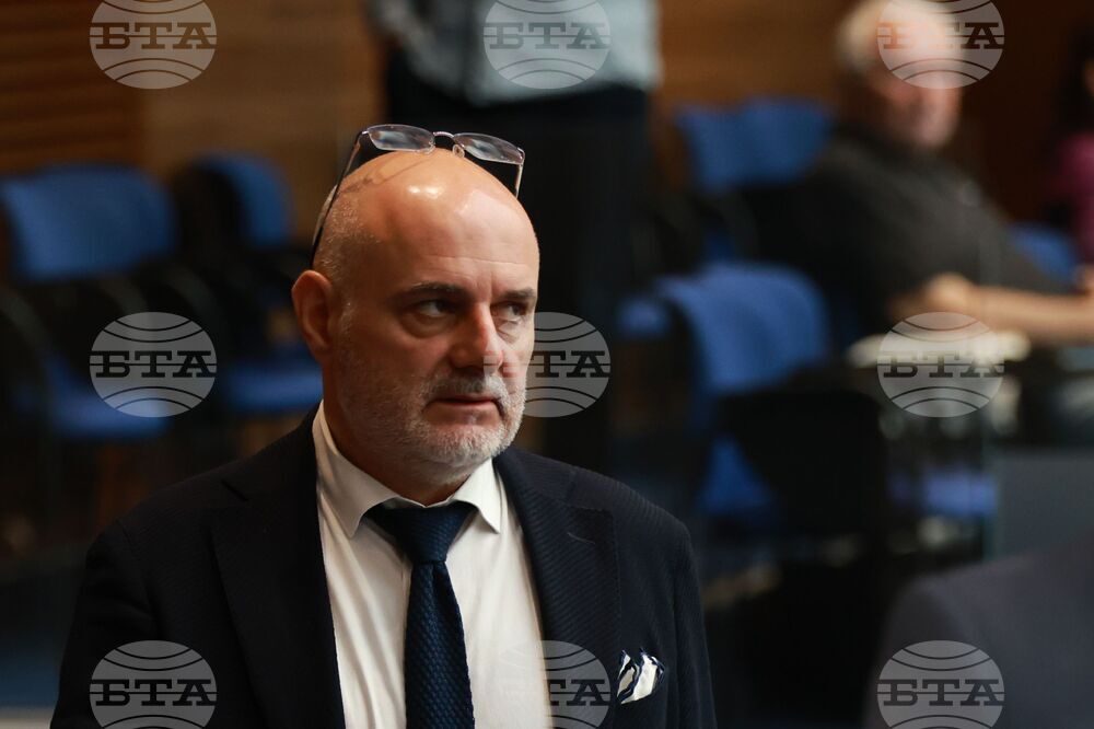 Парламент - заседание - Цветан Енчев