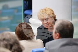 Парламент - заседание - Виктория Василева