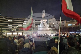 Протест срещу хартиенана бюлетина